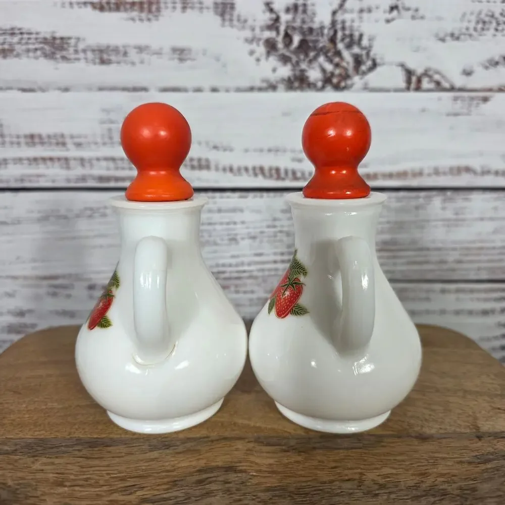 VTG Avon Strawberry and Cream Milk Glass Pitcher Bath Foam Bottle Decanter 2